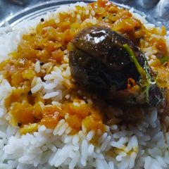 A picture of Ennai Kathirikai Kulambu.