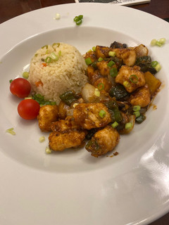 A picture of Orange Chicken.