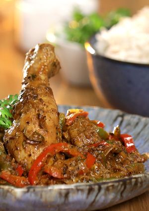 A picture of Chicken Jalfrezi.