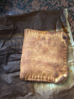 Una foto de Empanada de tomate, calabacín y queso (MINI)