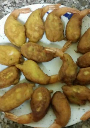 Una foto de Gambas con gabardina