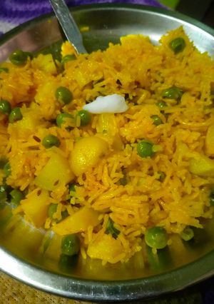 मटर पुलाव (Matar pulao recipe in hindi) रेसिपी मुख्य फोटो