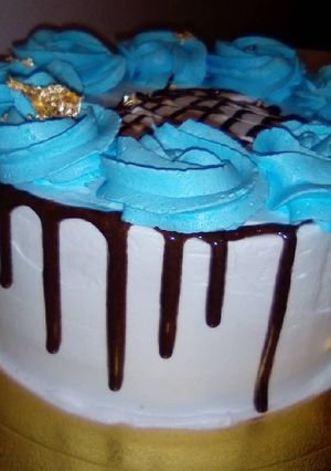 A picture of Chocolate drips for dessert toppings,cakes and ice creams.