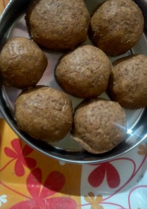 મગસ (Magas Recipe In Gujarati) રેસીપી મુખ્ય ફોટો