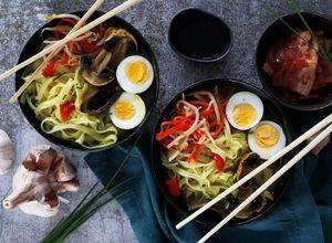 Foto de Ramen com Massa de Arroz