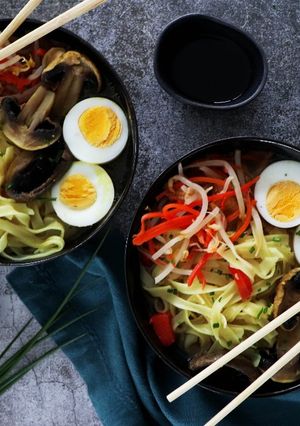Foto de Ramen com Massa de Arroz