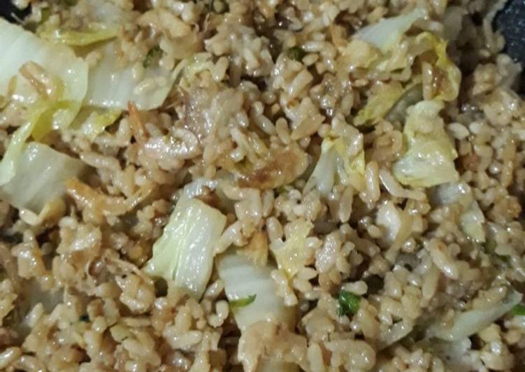 Panduan Menyiapkan Nasi Goreng Udang Rebon Sawi Putih Super Enak