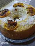 Ciambella con mele e mango,come decorazione arance caramellate