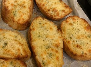 Φωτογραφία της συνταγής Garlic bread 🥖