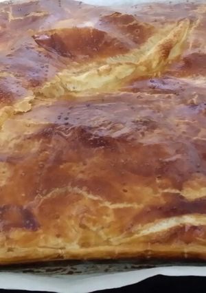 Una foto de Empanada de jamón y queso