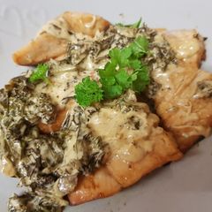A picture of My Tarragon Chicken. 💗.