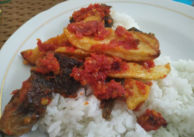 Anti Ribet, Memasak Lele Goreng kentang Sambel Balado Padang Anti Gagal