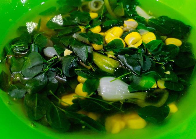 Resep: Sayur Bening Kelor &amp; Jagung Manis Bunda Pasti Bisa