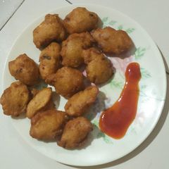 A picture of Moong dal pakoda.