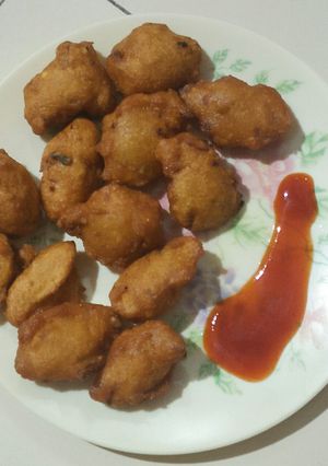 A picture of Moong dal pakoda.