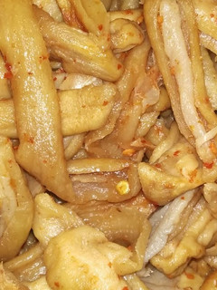 A picture of Aam ka hing bala achar.