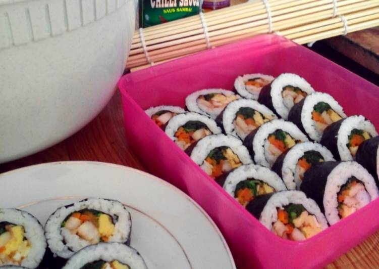 Kimbap Seledri