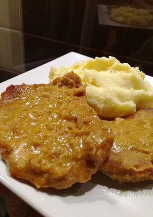 Omlós, mézes - mustáros sertésszelet recept fotója