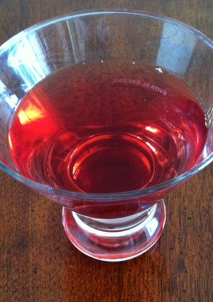 Una foto de Jugo de arándano con ron /Cranberry rum
