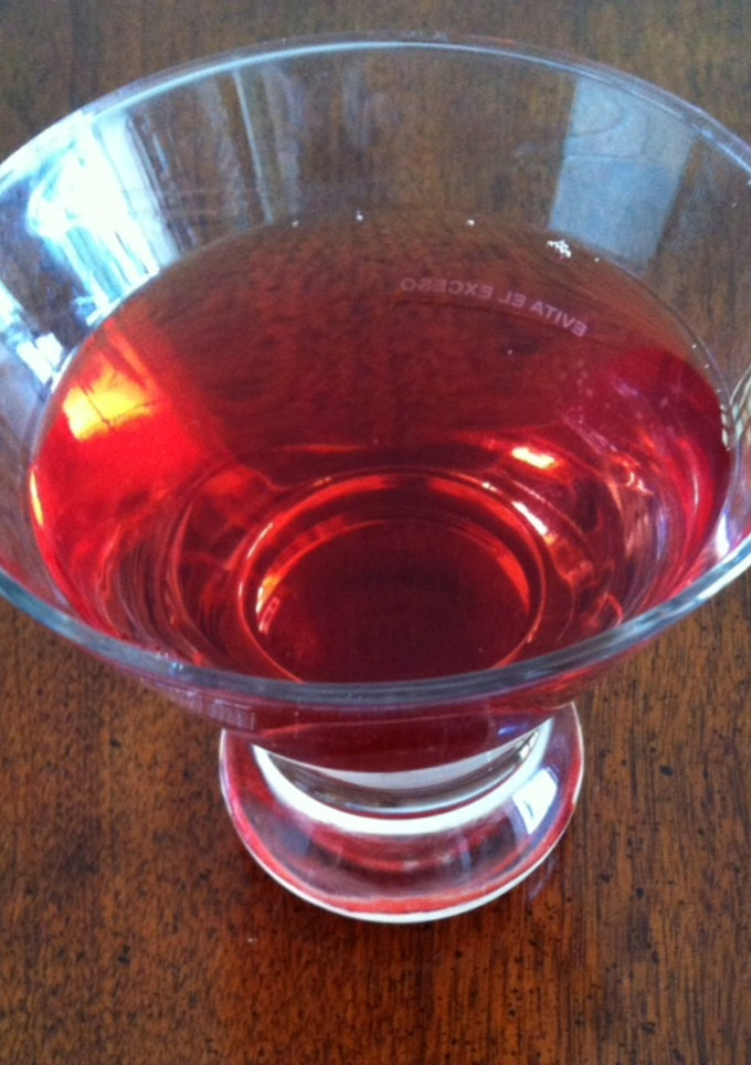Una foto de Jugo de arándano con ron /Cranberry rum