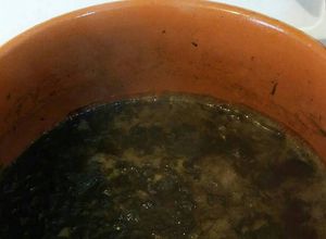 Una foto de Frijoles de la olla con chipilín
