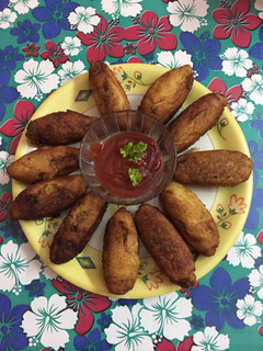 A picture of Bread keema roll.