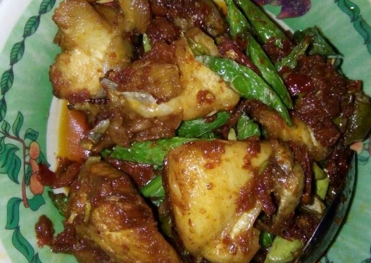 Bagaimana Menyiapkan Sambal ayam campur buncis dan pete Anti Gagal