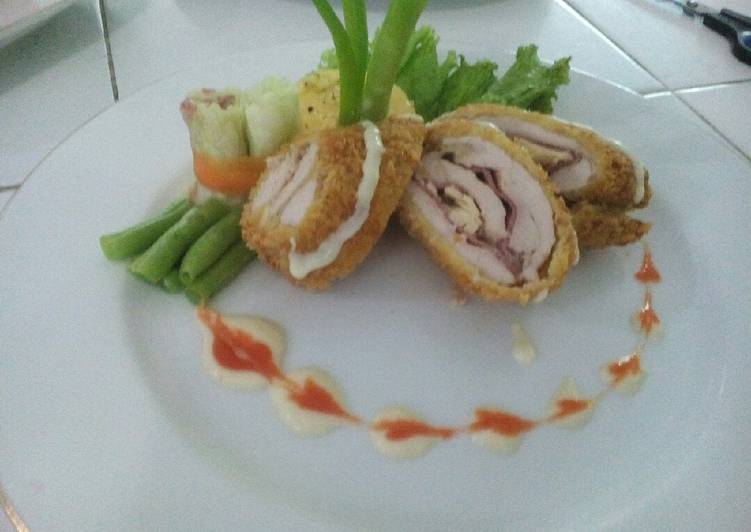 Langkah Mudah untuk Menyiapkan Chicken Cordon Bleu, Bisa Manjain Lidah