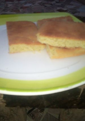 A picture of Oil vanilla cake.