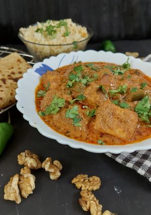 पनीर वॉलनट करी (Paneer walnut curry recipe in Hindi) रेसिपी मुख्य फोटो
