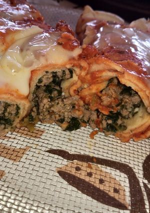 Una foto de Canelones de carne y acelga.. 🍽️🥬🥩