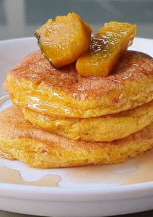 รูปของ Pumpkin Soufflé pancake ซูเฟล่แพนเค้กฟักทอง