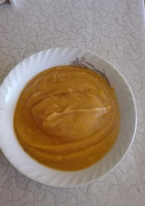 Una foto de Sopa crema de zapallo vegana