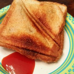 A picture of Paneer grilled sandwich.
