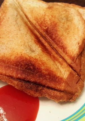 A picture of Paneer grilled sandwich.
