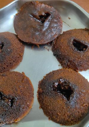 A picture of Choco Lava idli Cakes.