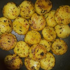 A picture of Stuff suji balls.