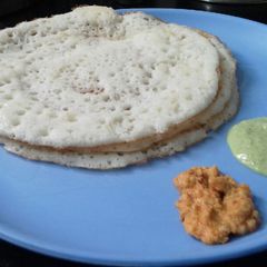 A picture of Set dosa (Karnataka's favourite breakfast).