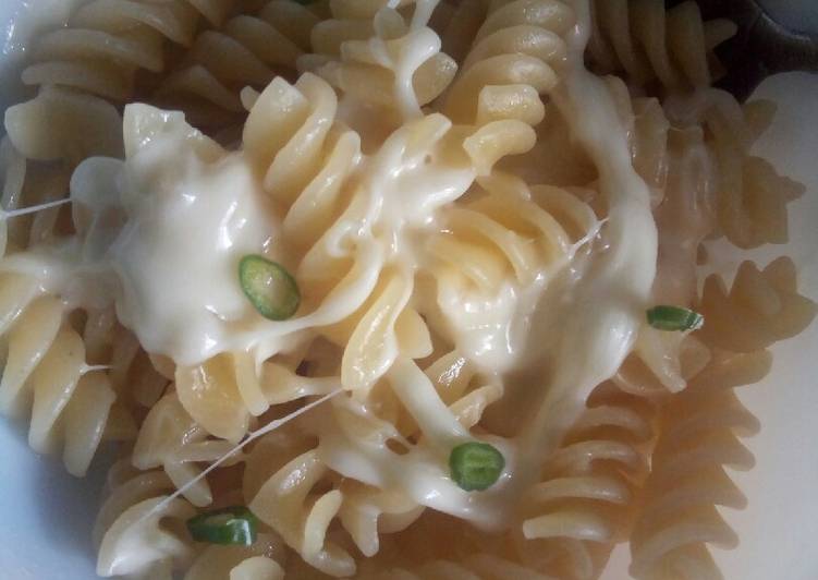 Express pasta with cheese