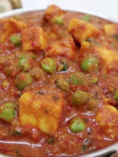 મટર પનીર (Matar Paneer Recipe In Gujarati) રેસીપી મુખ્ય ફોટો