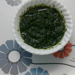 A picture of Hare Dhaniye ki chutney.