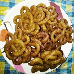 A picture of Imarti/black gram jalebi.