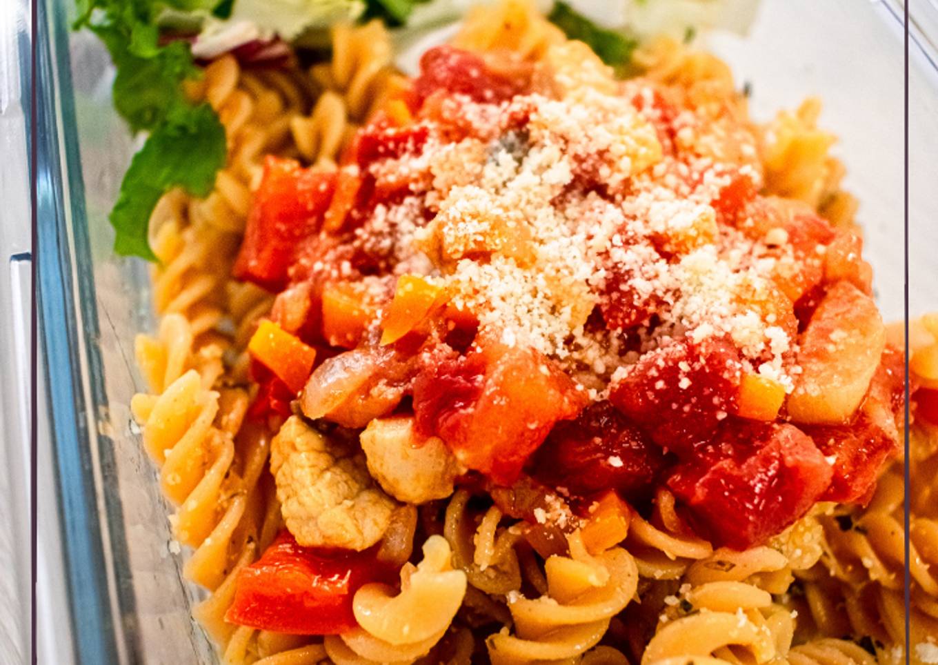 Pasta de lentejas rojas con salsa de tomate y cerdo 🍅