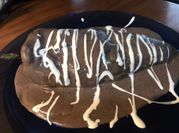 Una foto de chiles rellenos con queso