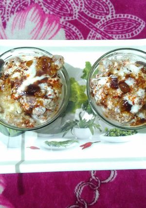 A picture of Bread Dahi bada.