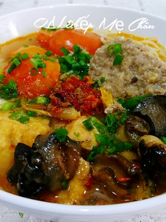 Hình của món Bún riêu cua ốc.