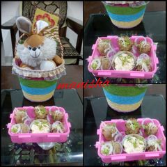 A picture of Rajma paneer cheesy balls with curd dip.