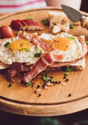 O poză a rețetei Ham&eggs toast.