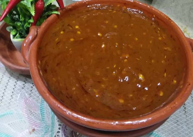 Steps to Prepare Perfect Imli or khajoor ki chutney