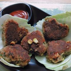 A picture of Spinach Corn Potato Cutlets.